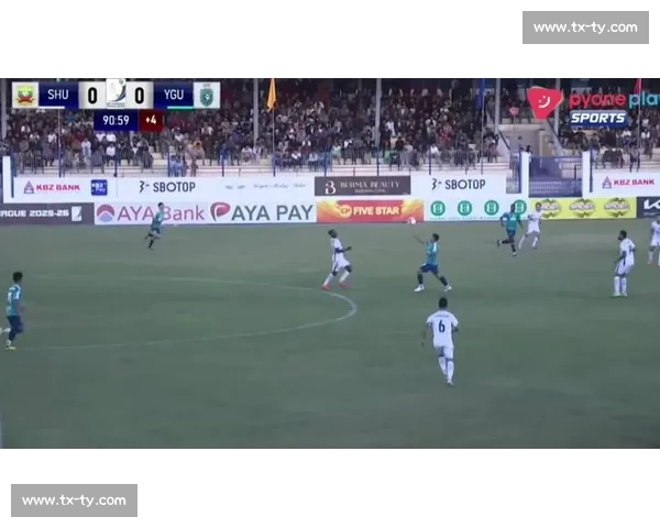 巅峰对决引爆全网热议足球赛场风云再起豪门争锋点燃球迷激情之夜