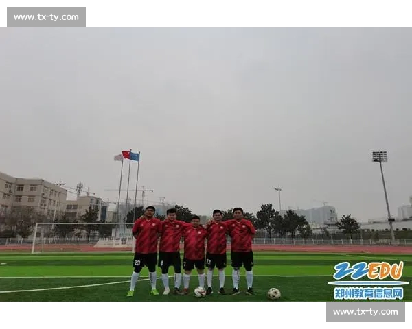 昨日足球赛激战四方 强队逆袭弱旅赛果出人意料 球员表现引发热议 - 副本 - 副本 - 副本