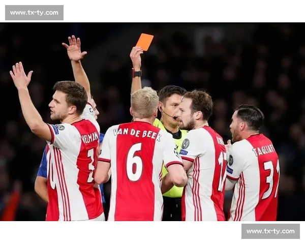 欧冠赛事与国内联赛赛制差异与竞争格局全解析对比与影响探讨深度 - 副本